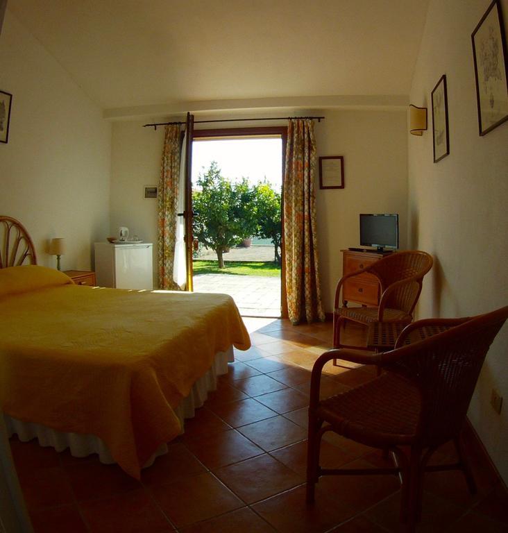Agriturismo Valle Siriaca Castelnuovo Di Porto Luaran gambar