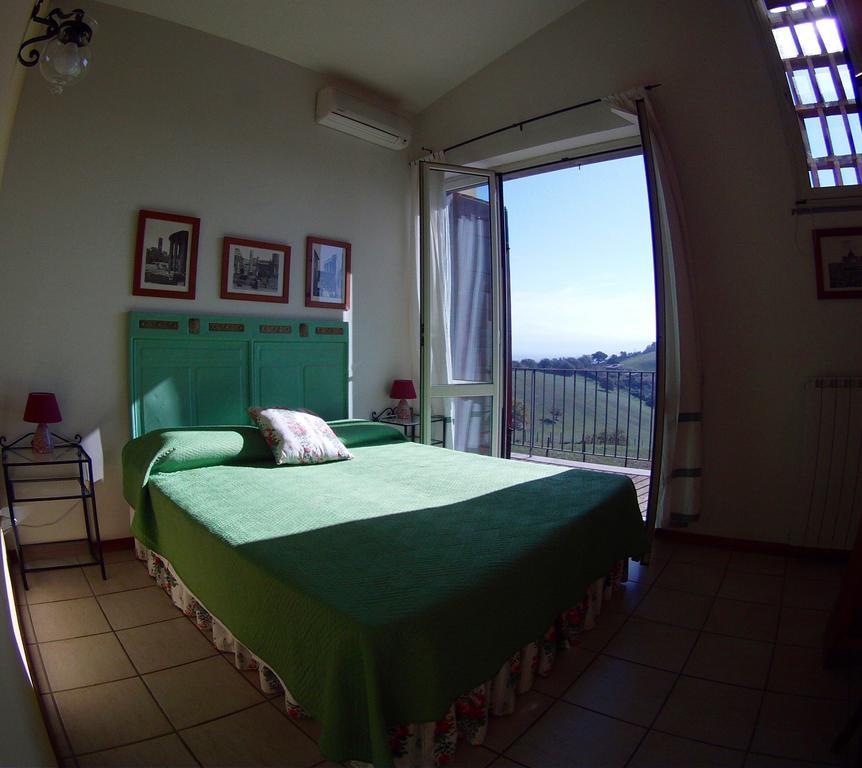 Agriturismo Valle Siriaca Castelnuovo Di Porto Luaran gambar
